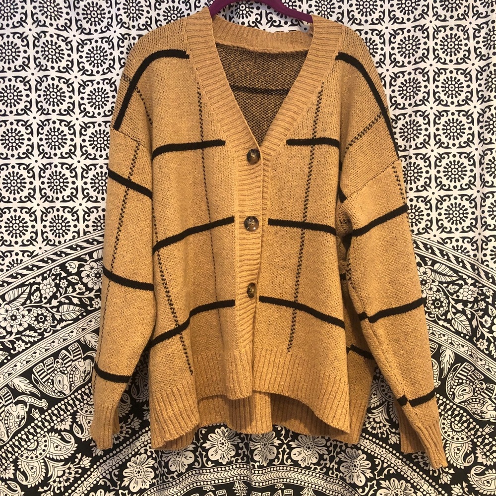 Drop shoulder button up never worn before NWOT✅